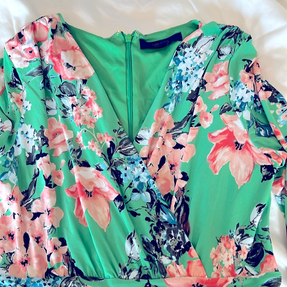 Long dress very stretchy material comfy for a nice wedding day party long sleeve